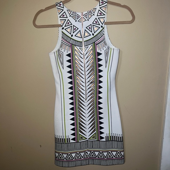 XS MINKPINK Dress - Picture 1 of 3